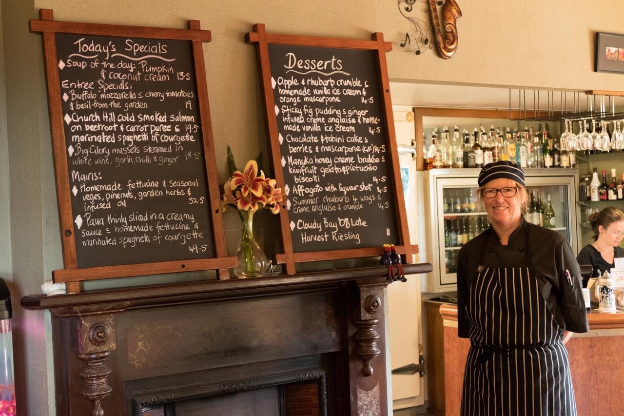 Church Hill Boutique Lodge & Restaurant 半月湾 外观 照片