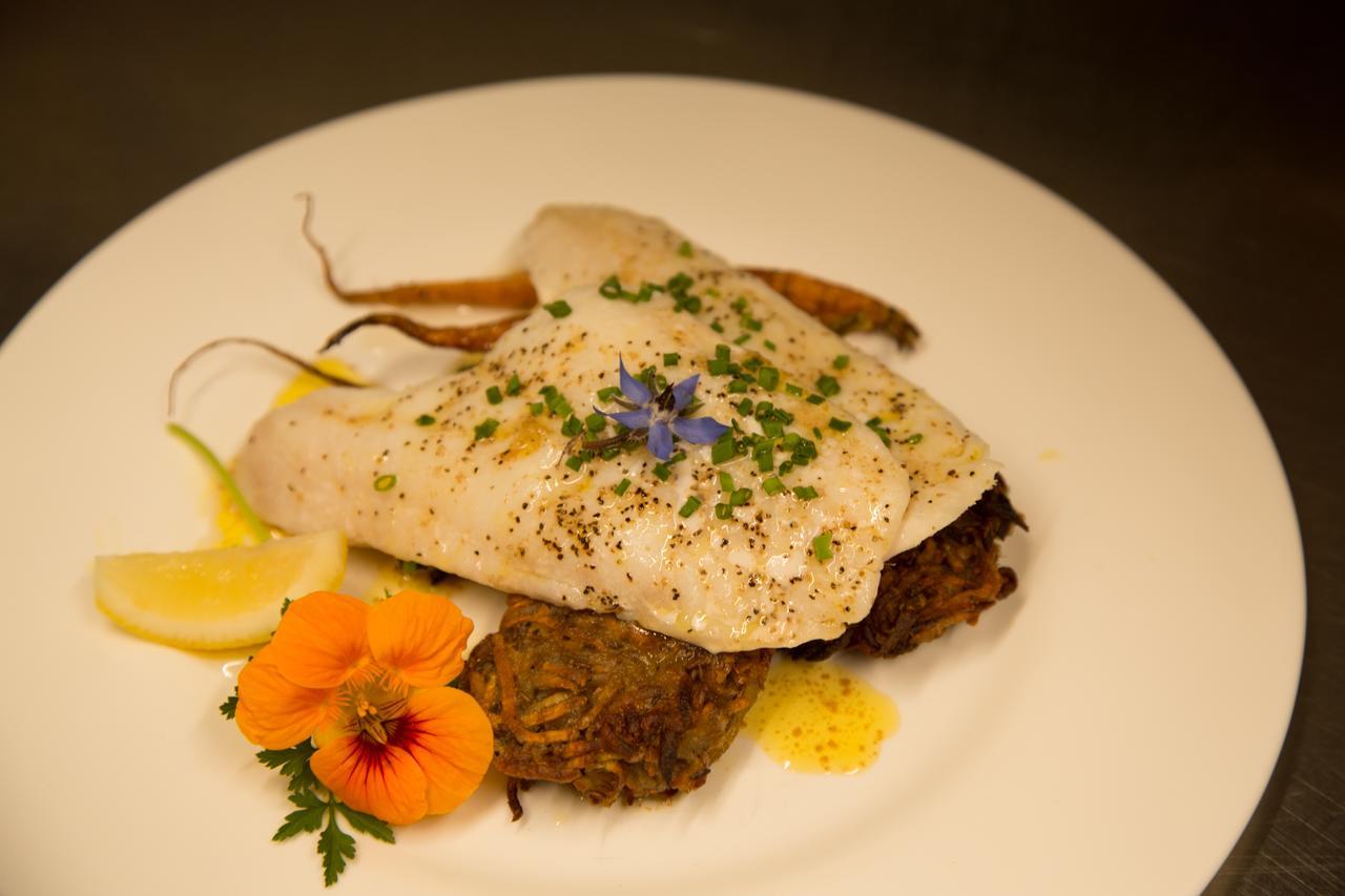 Church Hill Boutique Lodge & Restaurant 半月湾 外观 照片
